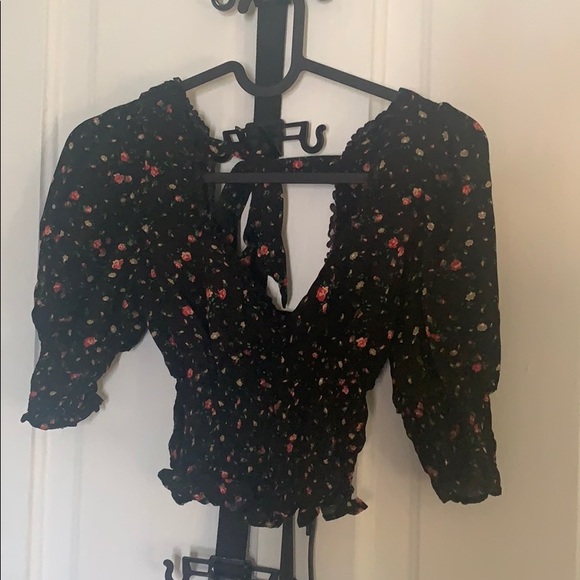 Top - Picture 2 of 5